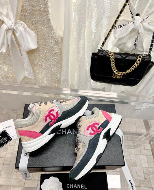 PINK CC LOGO SNEAKER